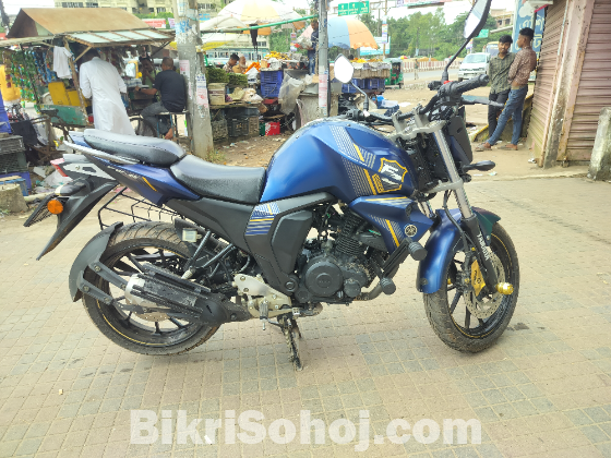 Yamaha Fzs v2